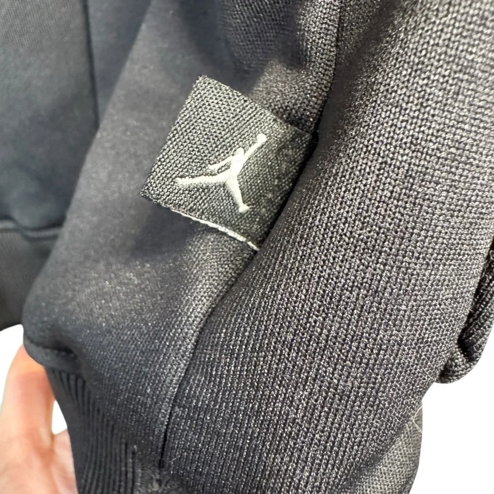 Retro Jordan Track Jacket Mens L Black Chicago Bulls Colorway Full Zip
